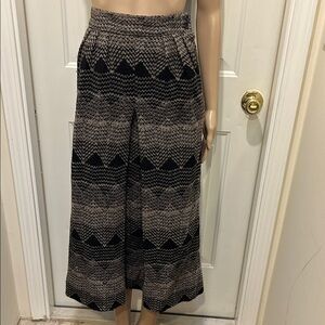 Vintage Jaeger Black and Tan Pleated Midi Skirt Geometric Textured
